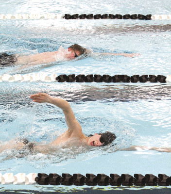 Swimmers reach goal