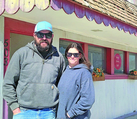Halagains owners Shad and Stephanie Biggs recently purchased the former Talarico’s Pizza location, which is next door to their restaurant. They are planning an expansion that will allow them to seat more people as well as allow faster service to diners. Contributed photo