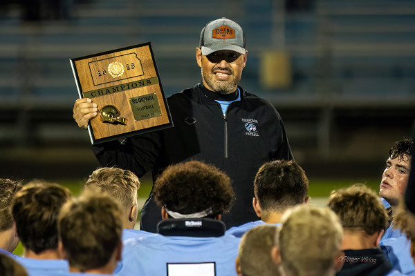 Eisenhower football 11.9.23