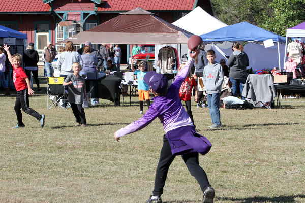 FLOYD'S FALL FEST 10.19.23