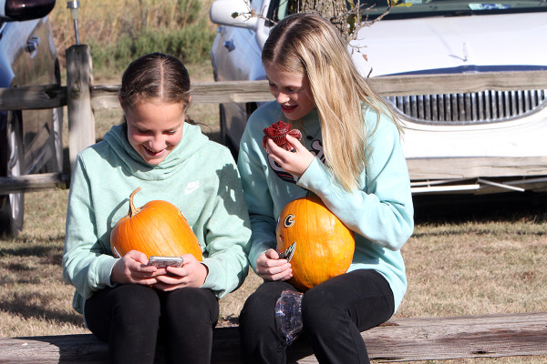 FLOYD'S FALL FEST 10.19.23