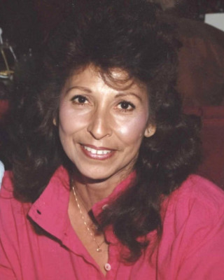 Dee Hachenberger