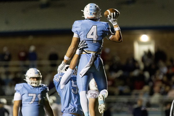 11.21.24 web_Eisenhower football
