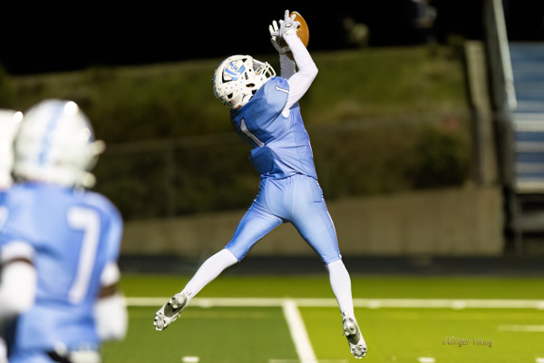11.21.24 web_Eisenhower football