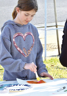 Art Walk draws crowd