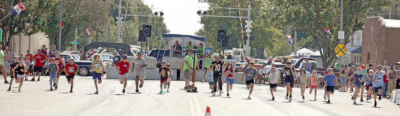 Kids lined up for their own race, watching the Christmas tree (starting lights) for the signal to begin. The race was part of the seventh annual Argonia Street Races and Car Show, which took place on Saturday. See more photos on Page A5 and online at www.tsnews.com. Stephanie McKennon/TSnews