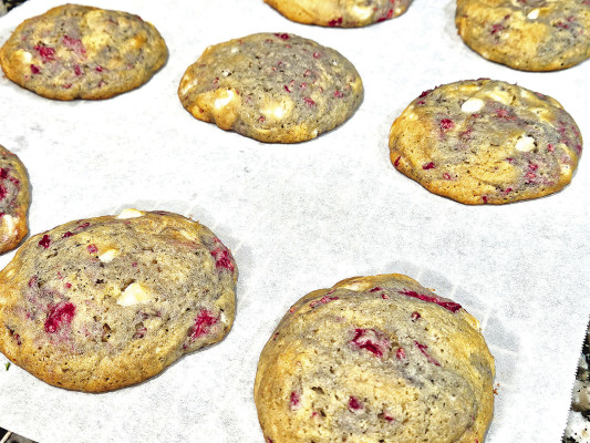 Chewy cookies can be a real ‘raspberry’ in blue