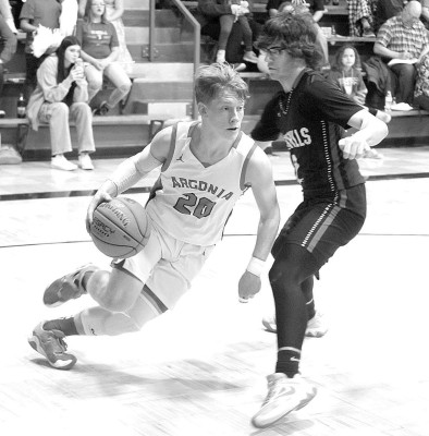 Raiders stop skid in dramatic fashion