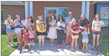 Ribbon cutting for LoLo’s