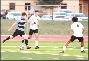 Cole Brown takes a first-half shot for Eisenhower during the Tigers’ home win over the Campus Colts last Thursday. Travis Mounts/TSnews