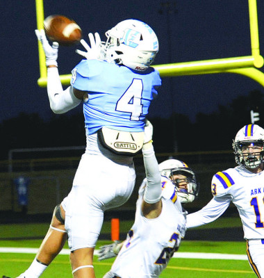 Carter Pabst makes a catch near the goal line during Friday’s homecoming win. He finished the game with three touchdown receptions. Dale Stelz/TSnews