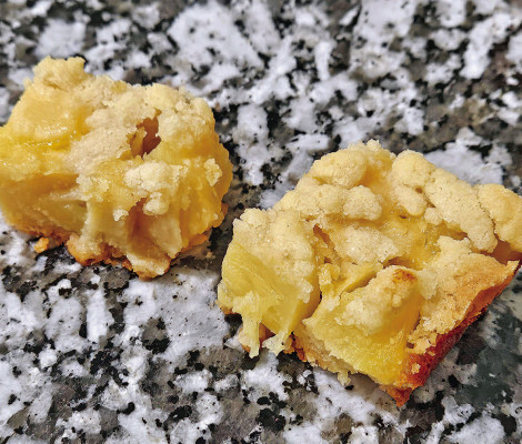These pineapples bars feature a buttery, crispy crust on the bottom, topped with a sweet filling, perfect for a hot summer afternoon.