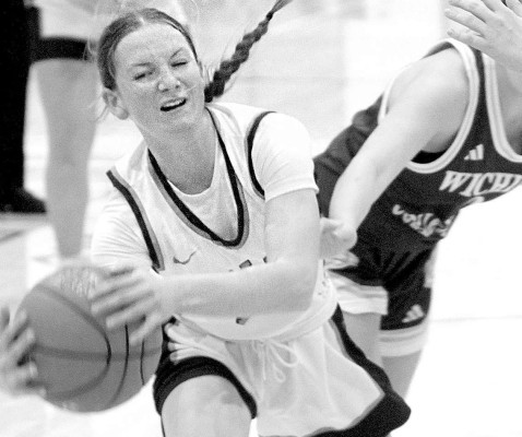 Clearwater freshman Ali Thompson wins a battle for a loose ball during the Indians’ win over visiting Collegiate on Friday night. Travis Mounts/TSnews