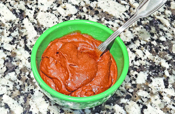 This chocolate mousse is made with only three ingredients: coconut milk, sugar substitute and cocoa powder, making it a yummy dairy-free and vegan dessert.