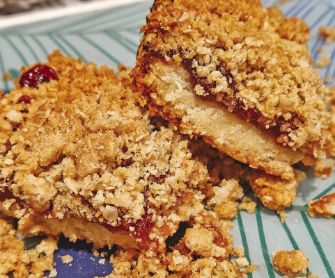 Guava bars combine the sweetness of guava with the nuttiness of oats and the buttery goodness of a shortbread crust to create a delicious combination of flavors for your dessert table.