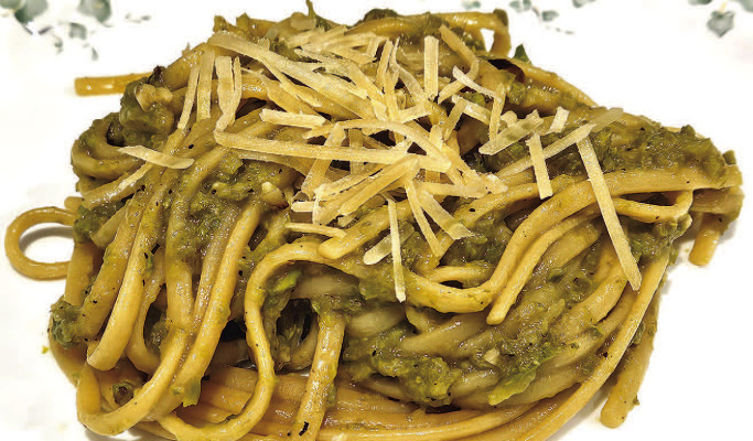 It sounds weird at first, but making a pasta sauce from asparagus is not only easy, it’s a delicious way to enjoy the fresh greens.