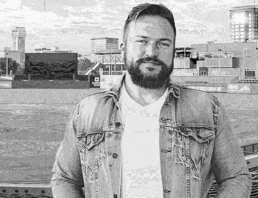 Clearwater native is slated to perform a concert at Wichita’s Riverfront Stadium in October.