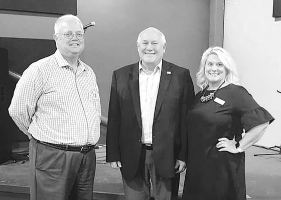Estes visits Goddard
