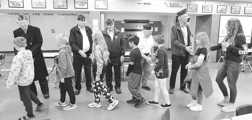 School honors Clearwater vets