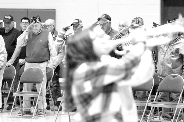 Cheney students honor local veterans