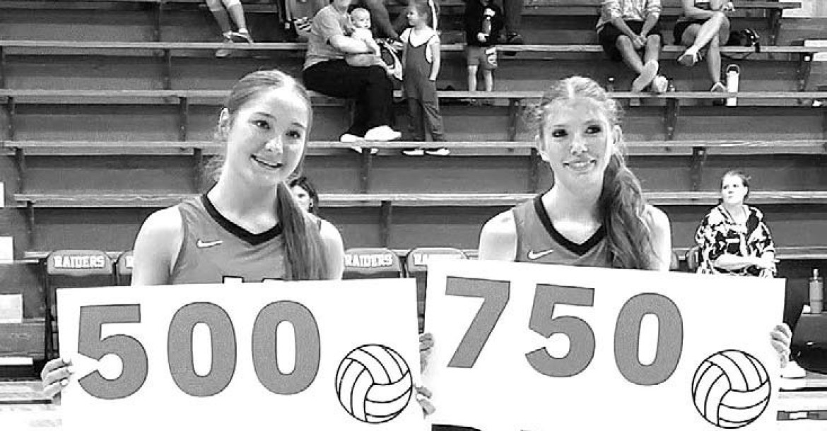 Argonia’s Lindsay Colement, left, and Emmah Phillips both set career marks last week. Contributed photo